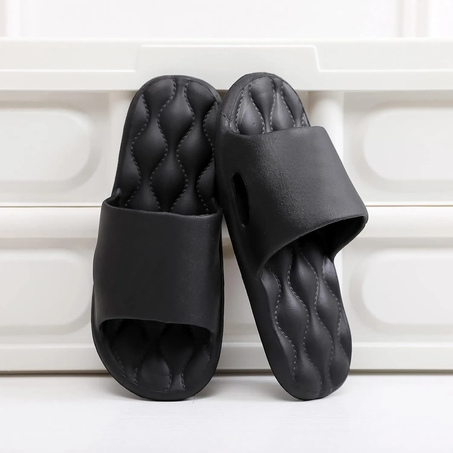 Shower Slippers for Men Indoor Slippers for Men Shower Bathroom Sandals Pillow Women and Womens Shoes Bathroom House and Pool Sandals Flip Flops Women